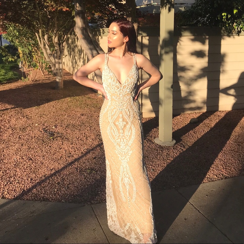 ✨SHERRI HILL PROM DRESS✨